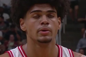 模板西卡&预计首轮！科阿·皮特今日11中8砍21分集锦~