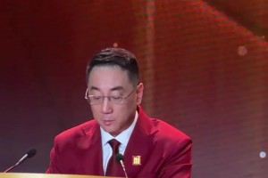 儿子变成了美少女，韦德的做法令人感动